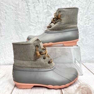 Sperry Saltwater Duck Boots Waterproof Rubber Lace Up Gray and Coral Pink